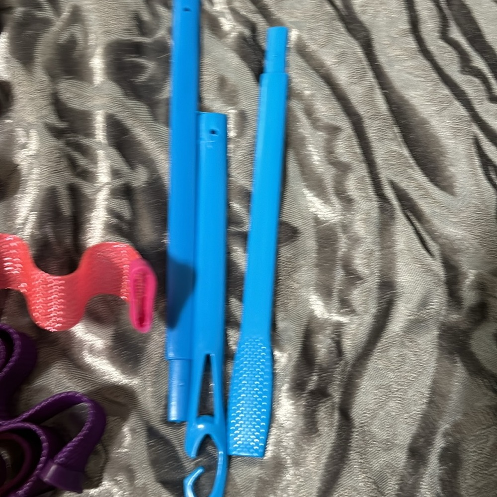 Curlers - Picture 2 of 2